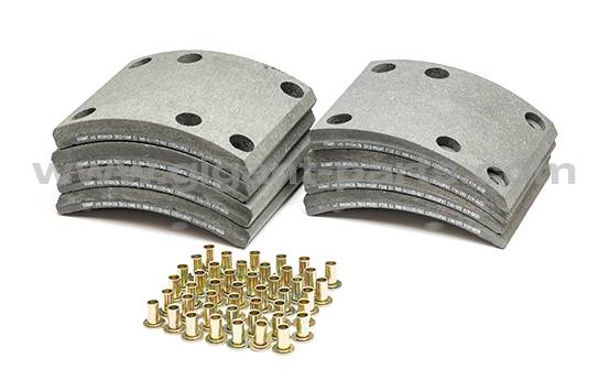 Накладки тормозные 3012/0 комплект на ось (с заклёпками)