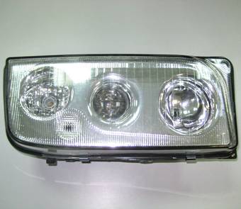 Фара Mercedes O345 CONECTO (прав.)